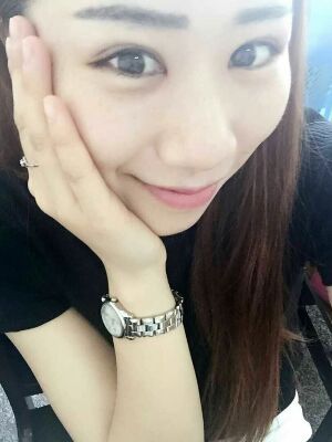 做了全切雙眼皮和開(kāi)內(nèi)眼角，術(shù)后果較為滿意