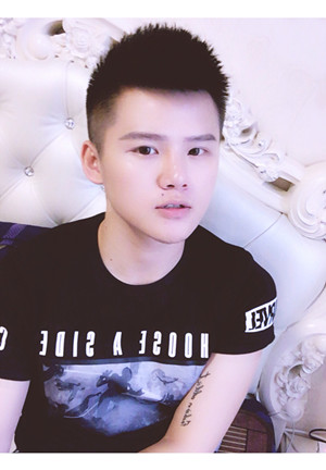 玻尿酸隆鼻+墊下巴親身經歷~~果不錯哦