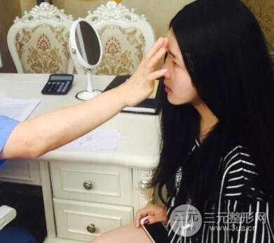 隆鼻整形包括假體隆鼻+耳軟骨墊鼻尖+鼻小柱延長(zhǎng)