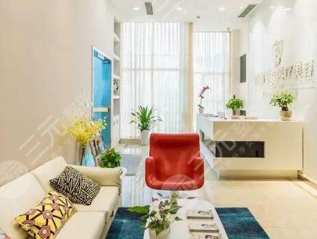 成都青羊首瑞毛發(fā)移植醫(yī)療美容診所