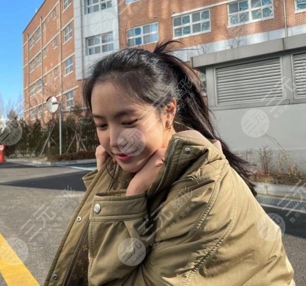 前Apink門(mén)面近照鼻子透光疑似整容失敗?