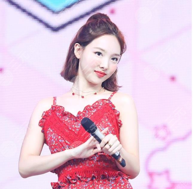 TWICE林娜璉顏值有哪些優(yōu)點(diǎn)?