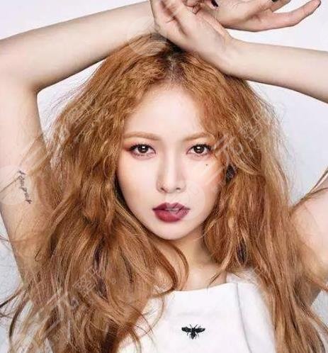 金泫雅否認(rèn)整容！卻不提豐唇？其實除了嘴巴，她還動過這些地方！