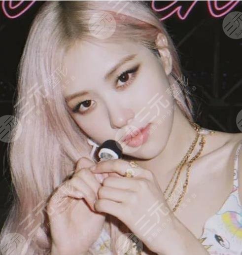 樸彩英整容變美經(jīng)過(guò)歷程：