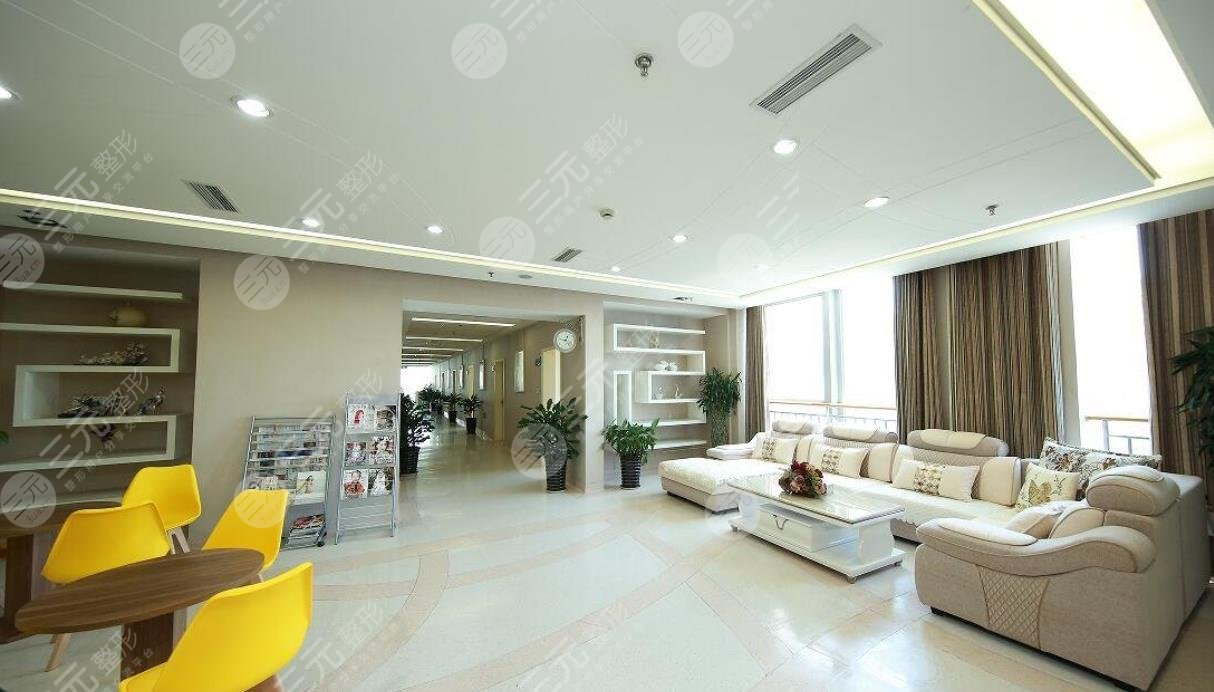 醫(yī)院內(nèi)部