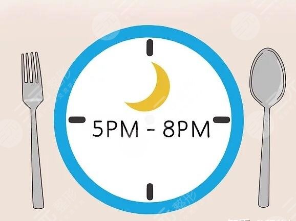 晚上8點(diǎn)以后不再吃東西