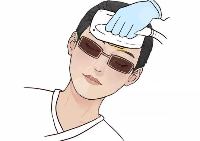 鐳射激光嫩膚后會反黑怎么辦?