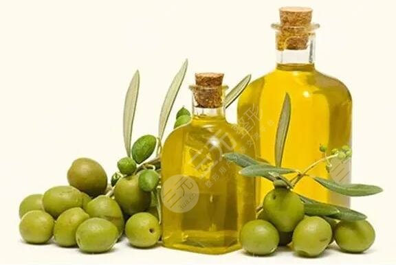 橄欖油去除妊娠紋需要配合使用身體乳么?