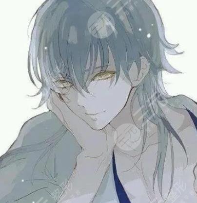 男孩長(zhǎng)發(fā)發(fā)型