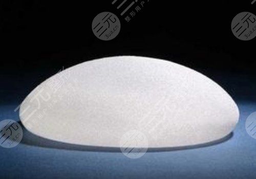 假體胸是什么材料做的